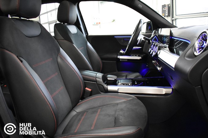 MERCEDES-BENZ GLB 200 d Automatic Premium